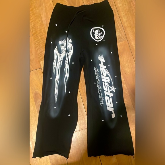 Hellstar outfit im willing to bargain price